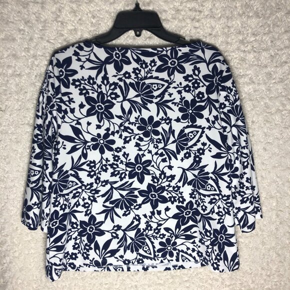 Talbots Blue and White Floral Blouse with Pin-Tucks on the Sleeves Women's XLp - Picture 4 of 4